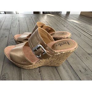 Women’s Bolo Gold Leather Wedge Sandals Size 9